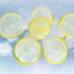 ice cubes and lemon